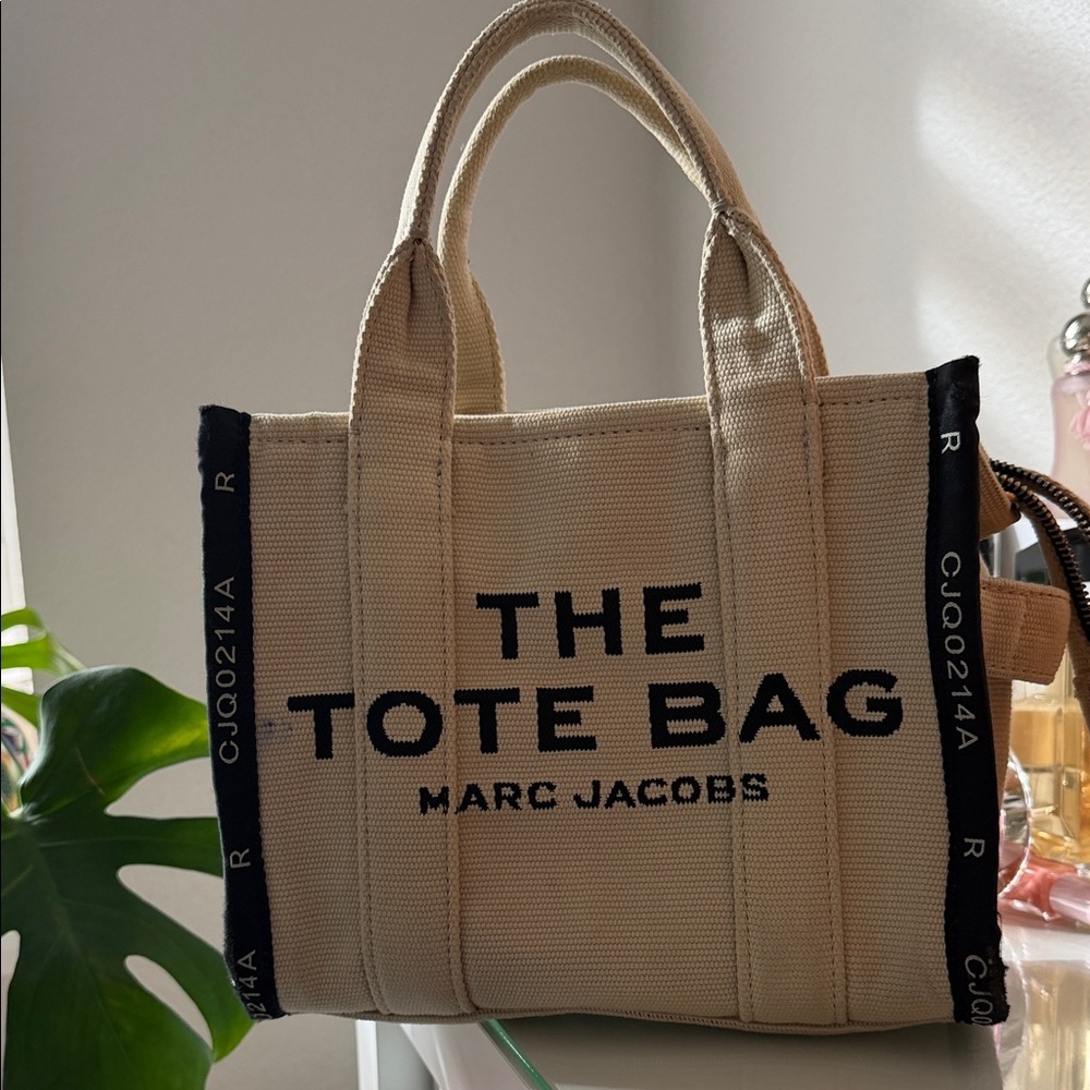 Marc Jacobs Cream and Black Tote Bag